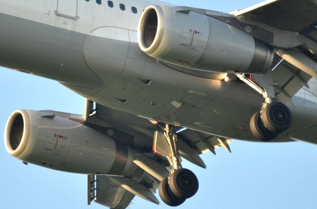 IAE V2500 turbofan engine mounted on a Lufthansa Airbus A320-family aircraft