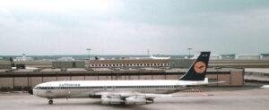 Boeing 707-320