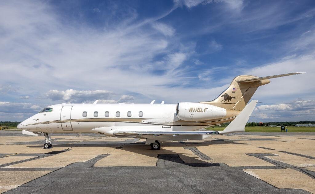 Bombardier Challenger 300