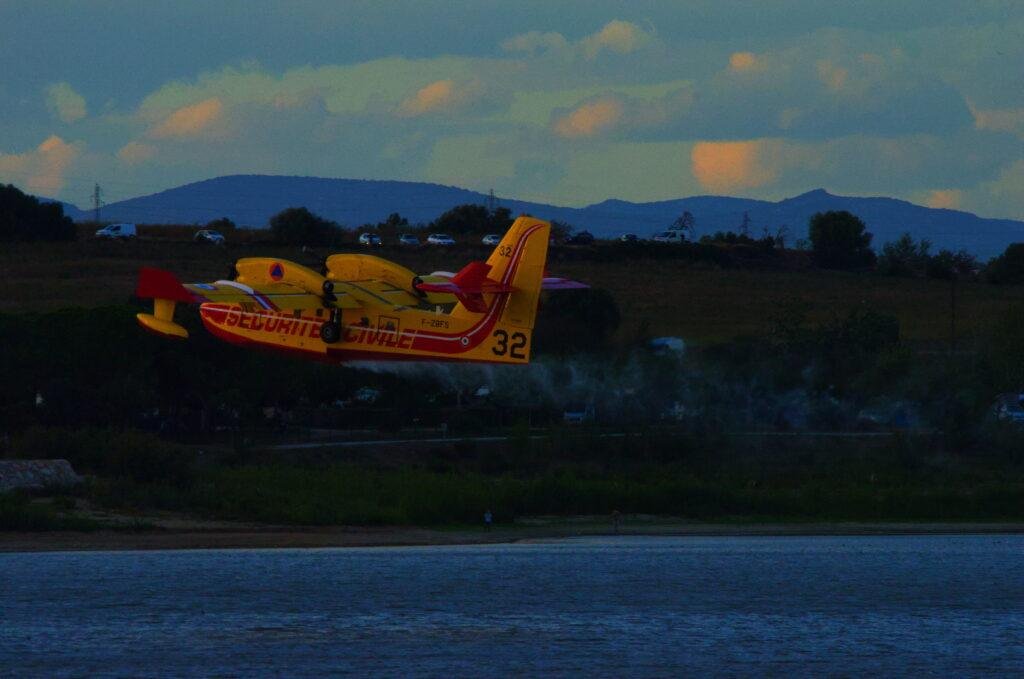 Canadair CL-415