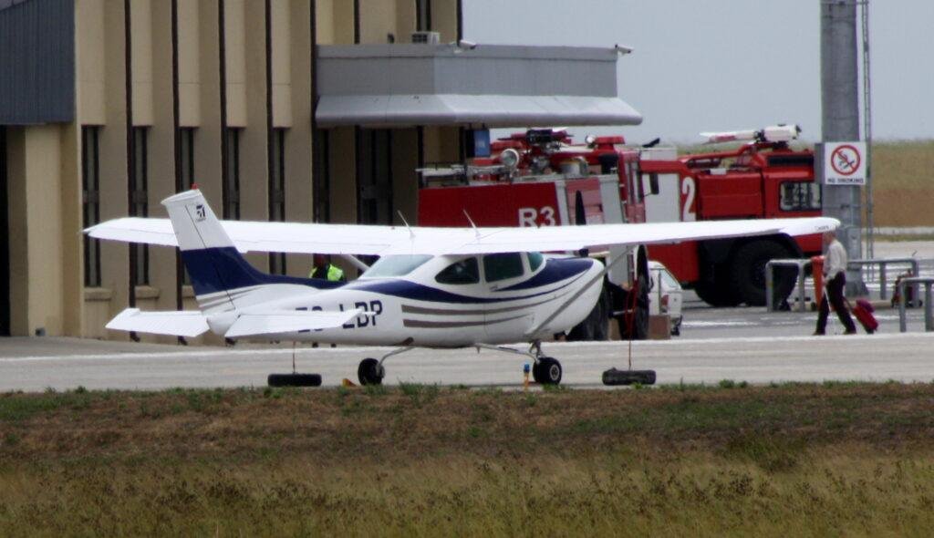 Cessna 182RG