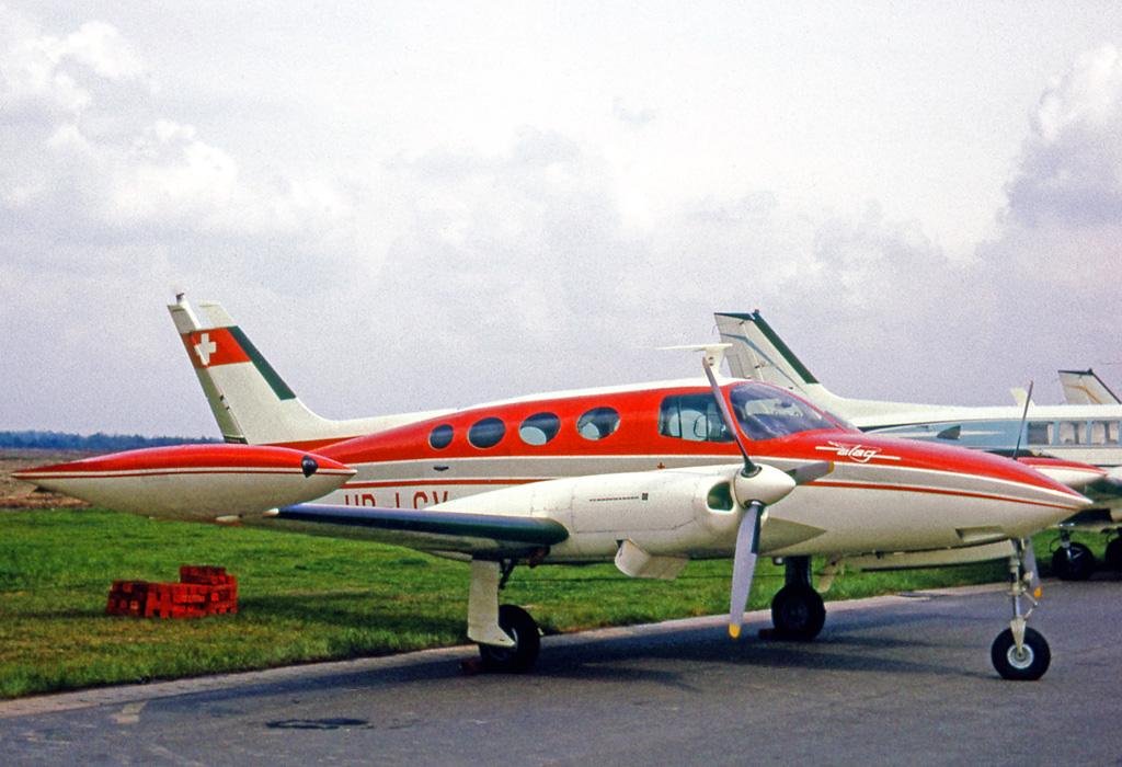 Cessna 411