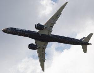 Embraer E195