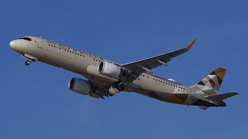Etihad Airways Airbus A321LR A6-LRD departing Zurich in October 2026, illustrating aircraft used on the Luxembourg route.