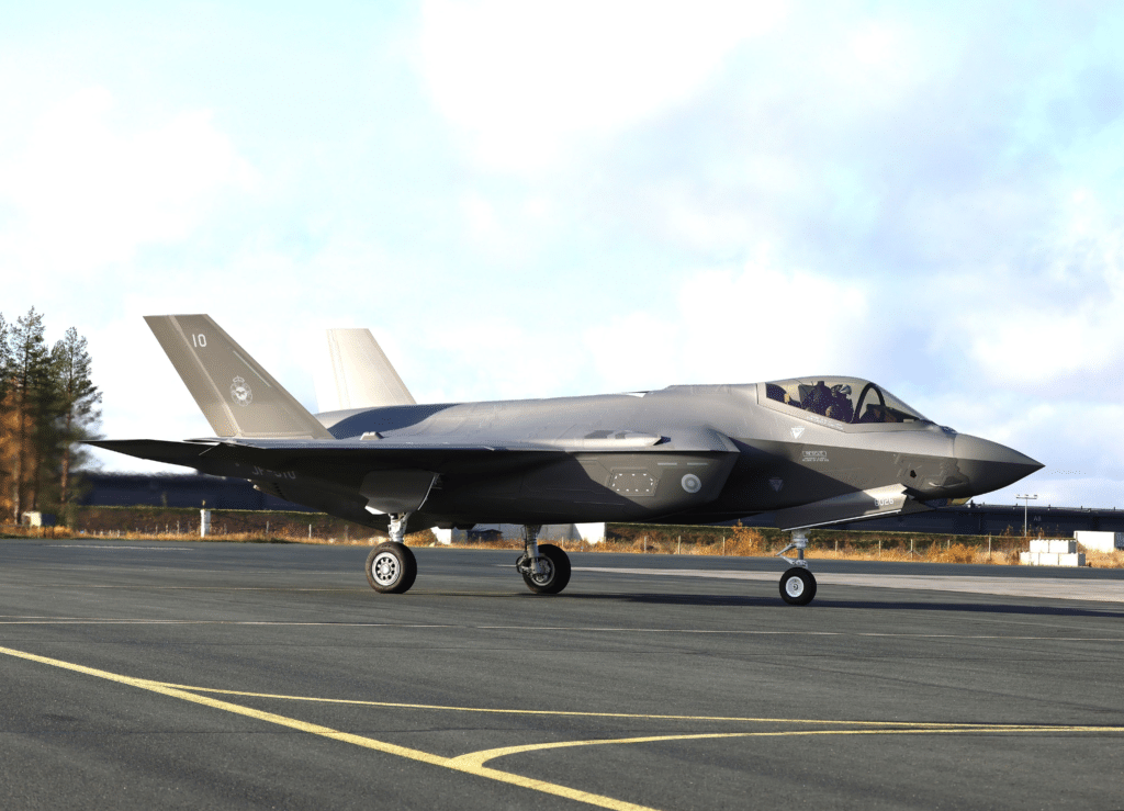 Finland F-35A JF-510 taxis at Lapland Air Wing in Rovaniemi during Finland’s first F-35 arrival ceremony.