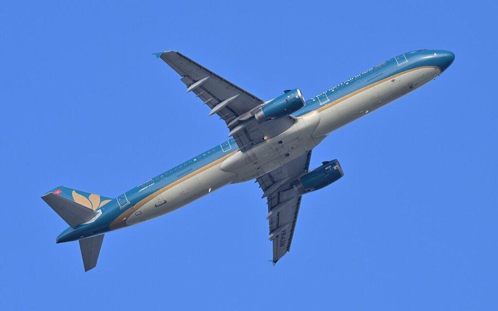 Vietnam Airlines Airbus A321 VN-A396 departing Taiwan Taoyuan Airport in February 2026.