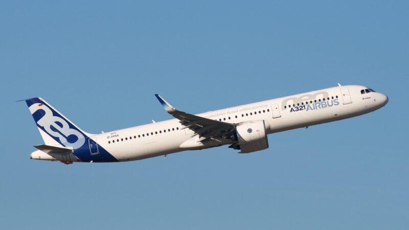Airbus A321neo, registration D-AVXA, in Airbus house livery