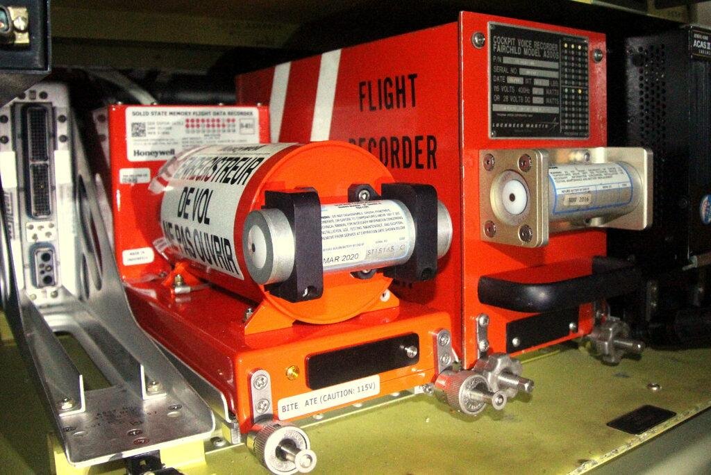 Flight data recorder and cockpit voice recorder mounted in an aircraft