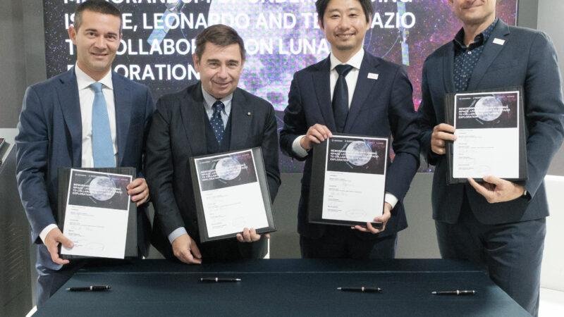 ispace Moonlight partnership signing with Leonardo and Telespazio representatives at IAC 2026 in Antalya, Türkiye.