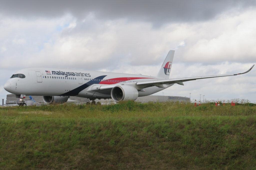 Malaysia Saudi Flights resumption illustrated by a Malaysia Airlines Airbus A350-900 at Paris Charles de Gaulle Airport.