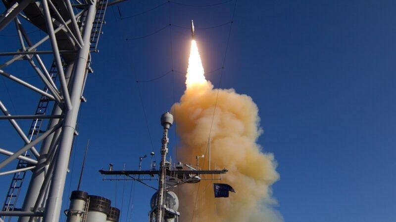 SM-3 Block IB interceptor missile launches from the USS Lake Erie during a 2013 U.S. Navy test at sea.